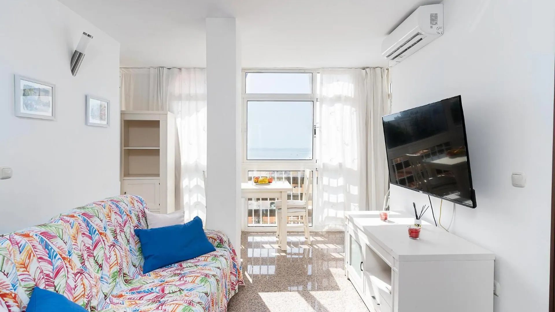 Nac8 - Bonito Apartamento Con Vistas Al Mar 2 Dormitorios, Wifi, 3 Piscinas, Playa A 250 Metros Benalmádena Hiszpania