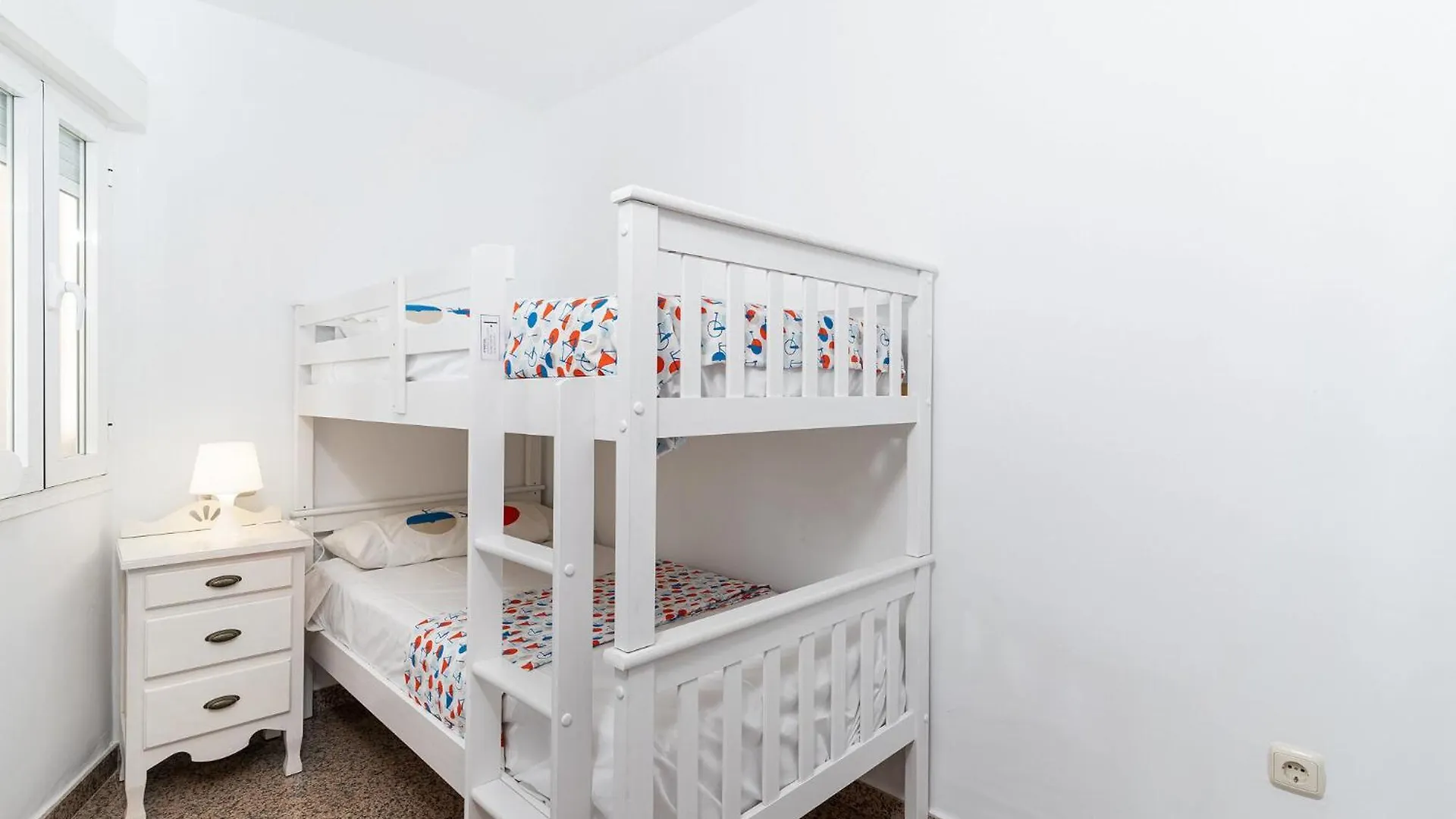 Nac8 - Bonito Apartamento Con Vistas Al Mar 2 Dormitorios, Wifi, 3 Piscinas, Playa A 250 Metros Benalmádena 0*,  Hiszpania