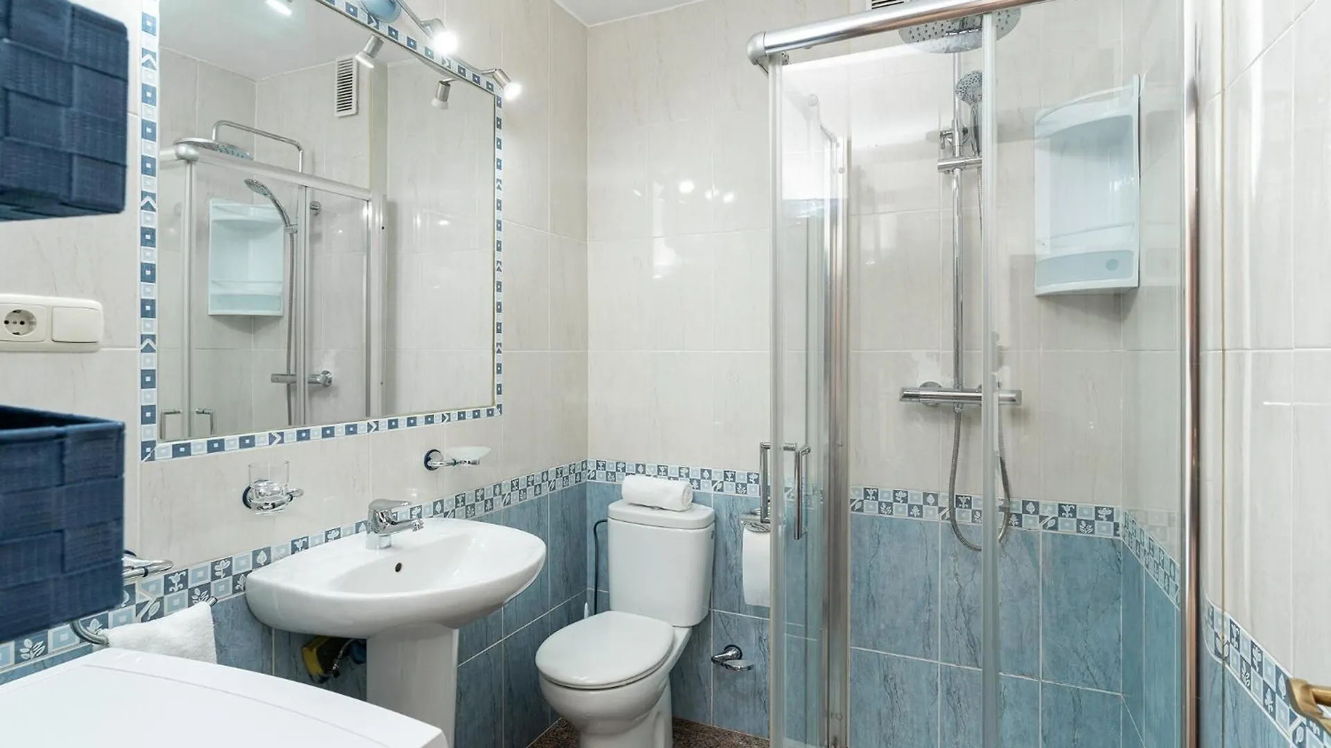 Apartament Nac8 - Bonito Apartamento Con Vistas Al Mar 2 Dormitorios, Wifi, 3 Piscinas, Playa A 250 Metros Benalmádena Hiszpania
