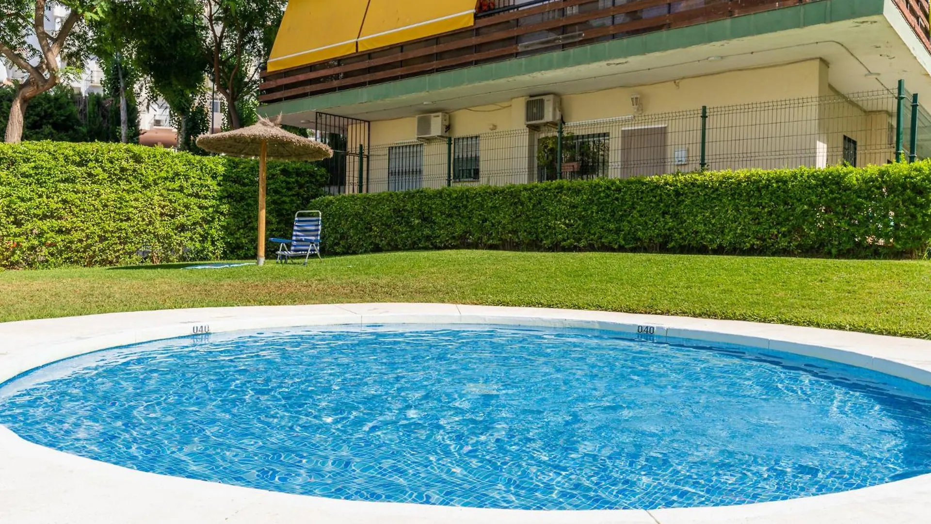 Nac8 - Bonito Apartamento Con Vistas Al Mar 2 Dormitorios, Wifi, 3 Piscinas, Playa A 250 Metros Benalmádena Apartament