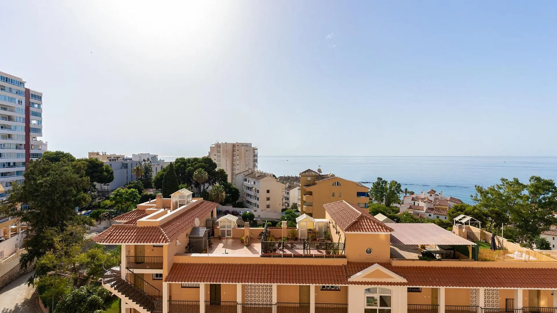 Nac8 - Bonito Apartamento Con Vistas Al Mar 2 Dormitorios, Wifi, 3 Piscinas, Playa A 250 Metros Benalmádena Appartement